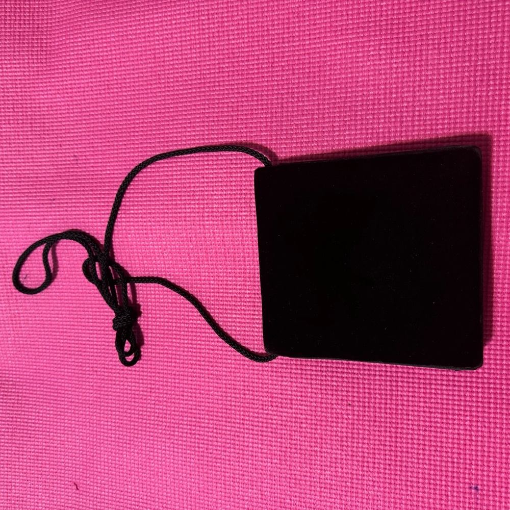 Black Vintage Velvet Crossbody Clutch - Picture 2 of 4